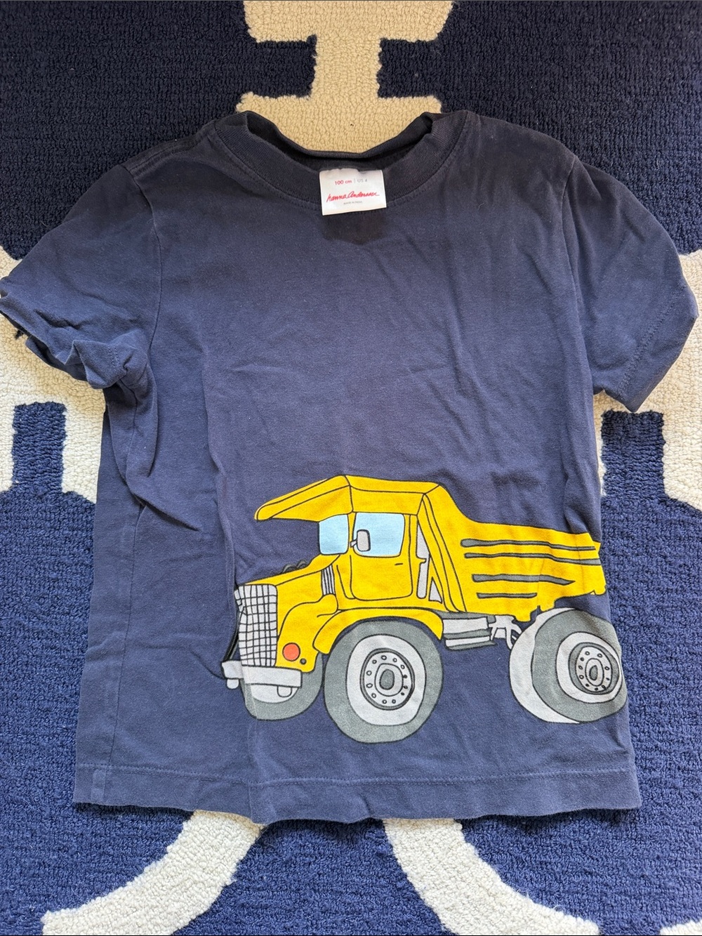 Hanna Andersson Navy Tee with Yellow Dump Truck Graphic size 4